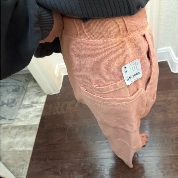 NEW NWT Free People Movement Score Board Pants Small Pastel Peach - Picture 4 of 6